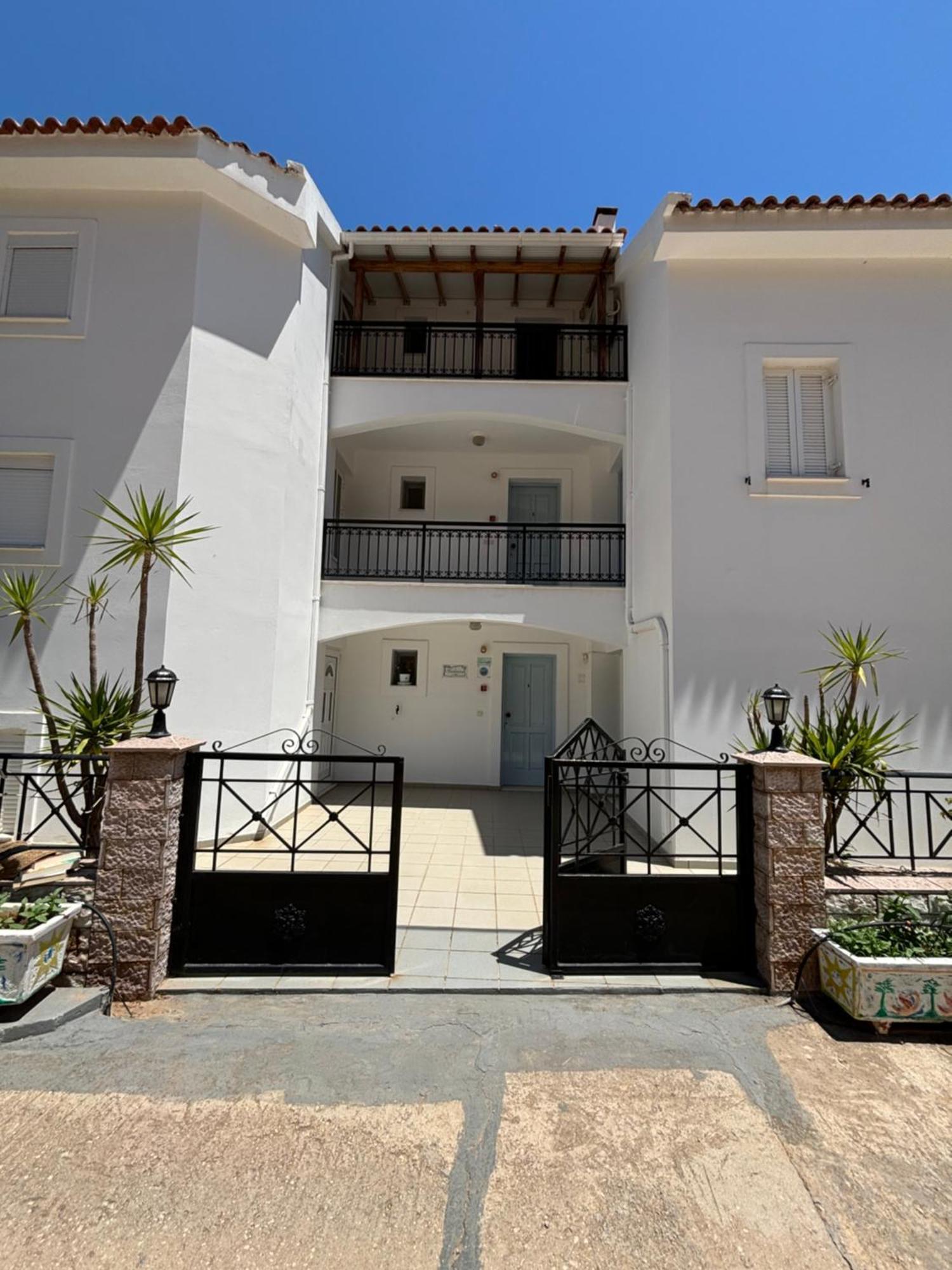 فندق Friderica House بوروس المظهر الخارجي الصورة