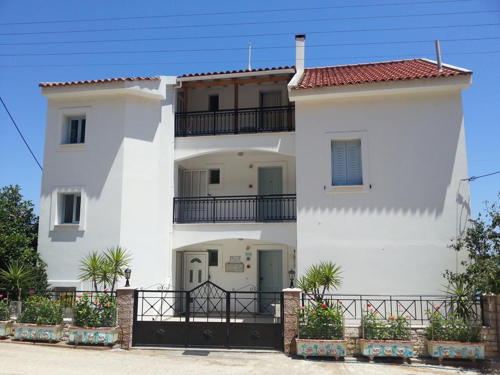 فندق Friderica House بوروس المظهر الخارجي الصورة